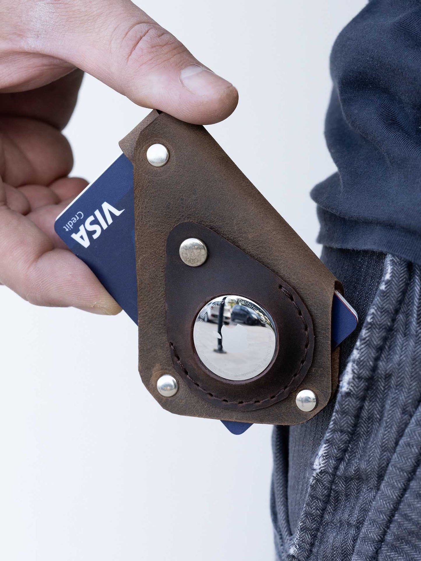 カード、請求書、コインのウォレット「Trigon Wallet」