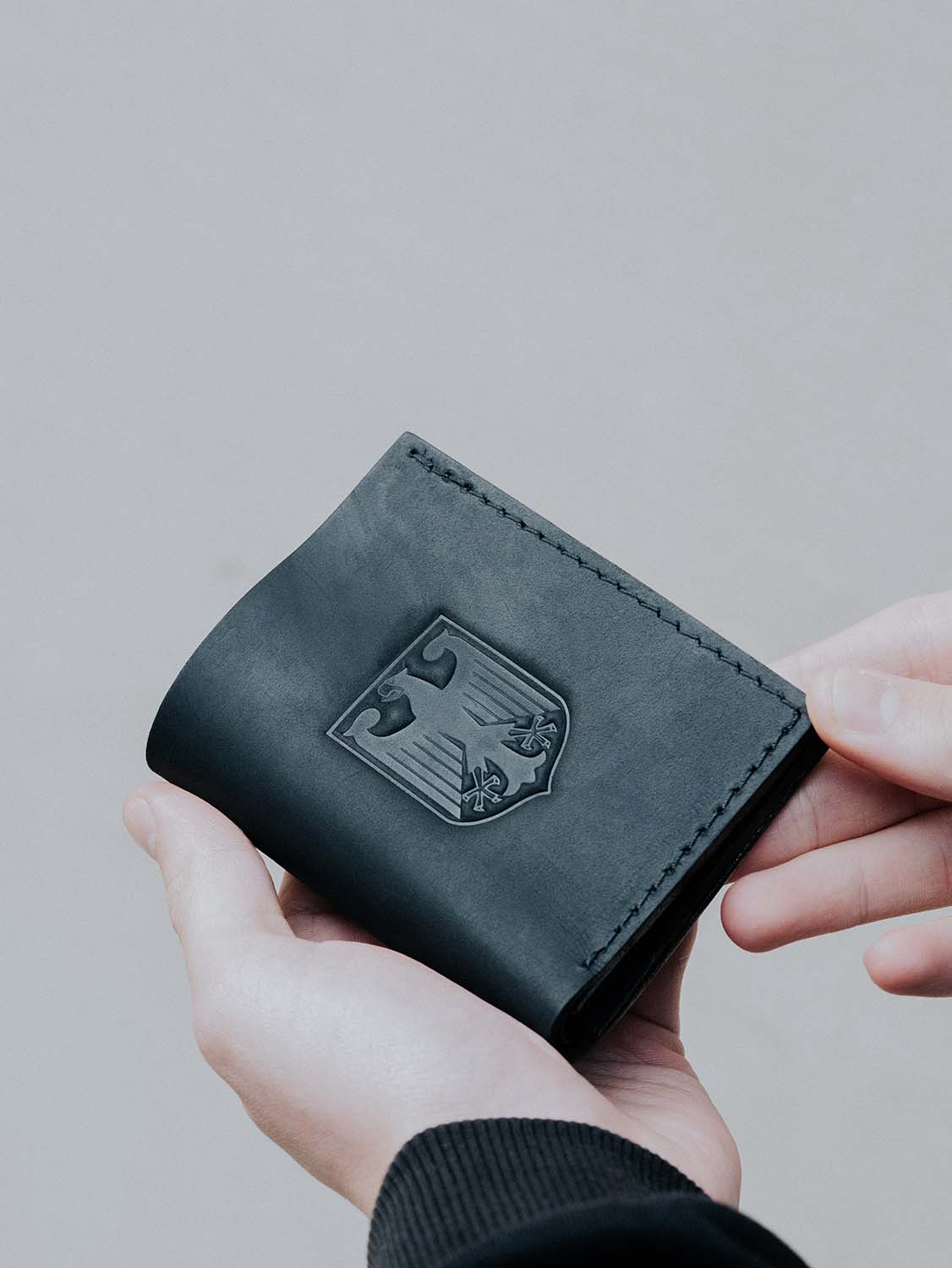 محفظة للبطاقات والفواتير "باتريوت" دي