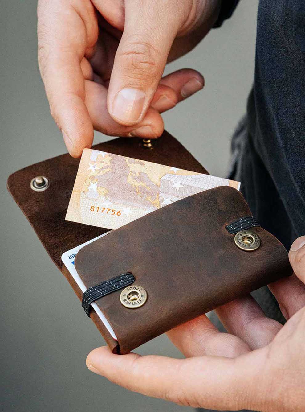 Pung med plads til mange mønter, kort og sedler "Coin Wallet 2.0"