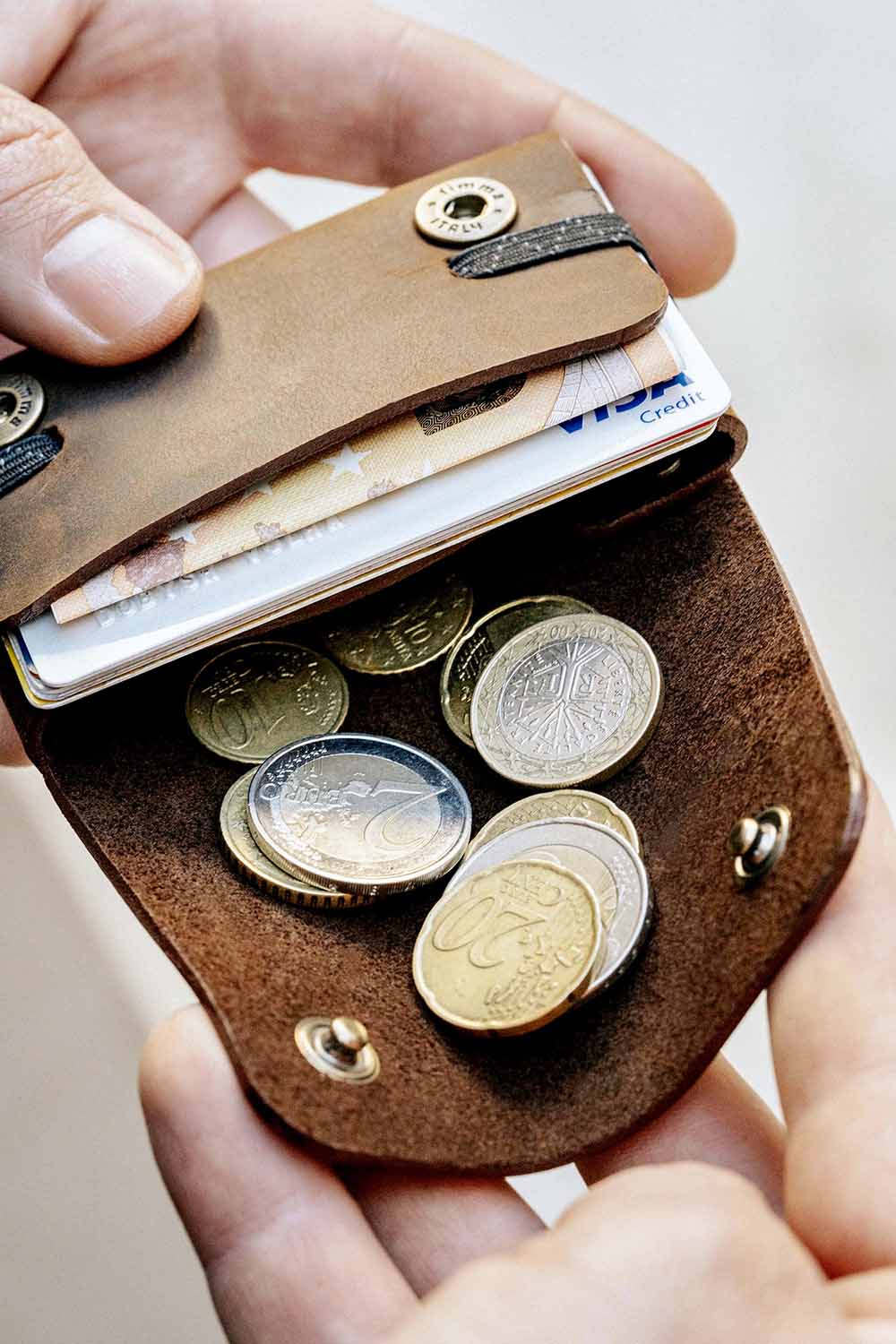 Pung med plads til mange mønter, kort og sedler "Coin Wallet 2.0"