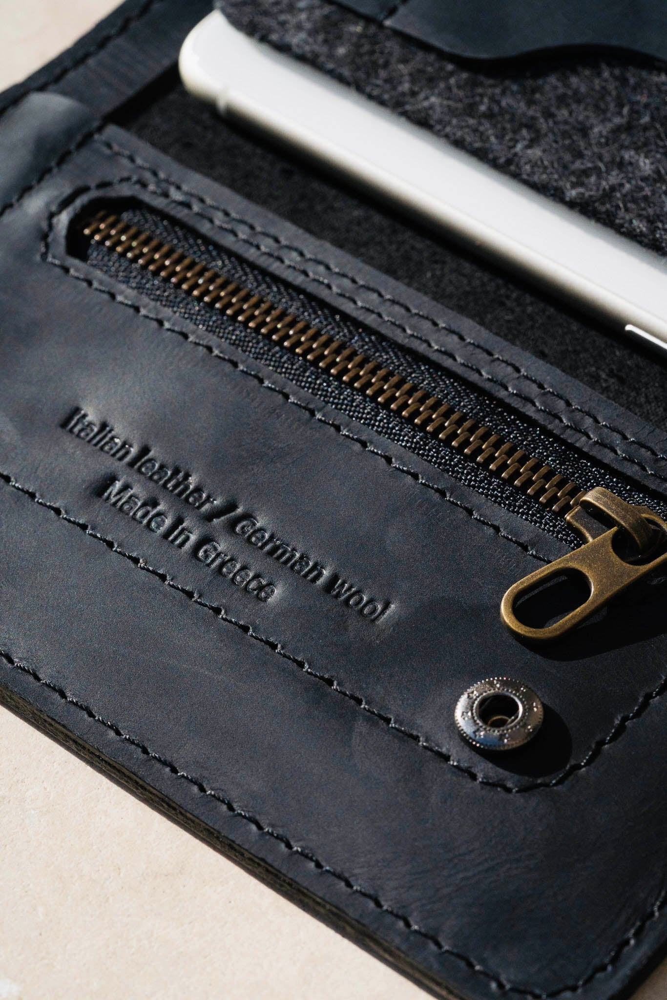 Mobile Phone Case & Wallet "PHONE WALLET" - MAKEY EU